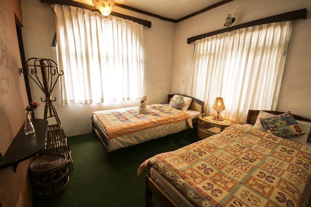 Peace Eye Guest House Pokhara Room photo