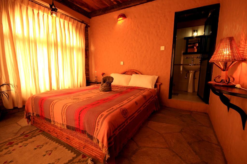 Peace Eye Guest House Pokhara Exterior photo